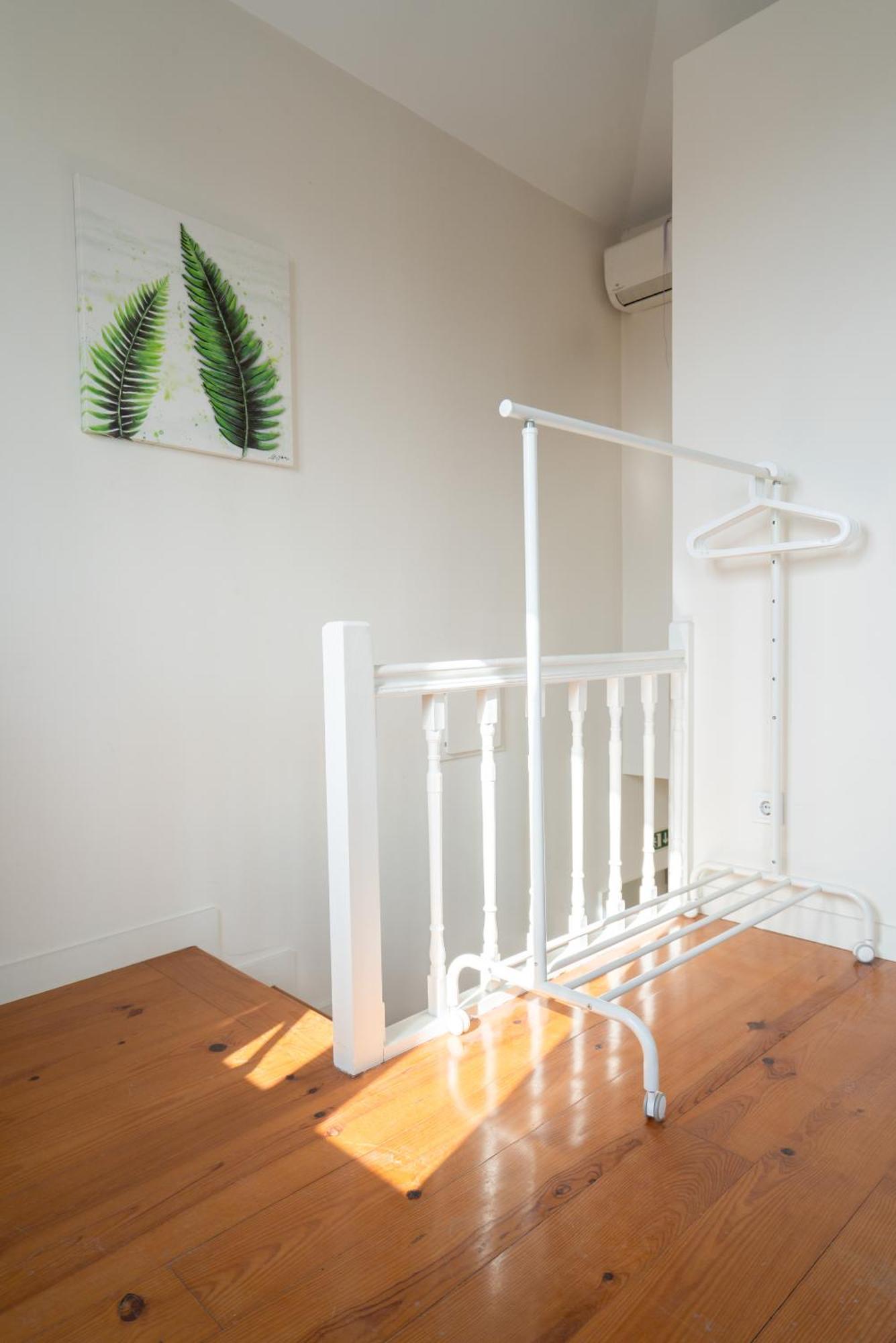 Host Wise - Sweet Bright Flats - City Center Porto Room photo