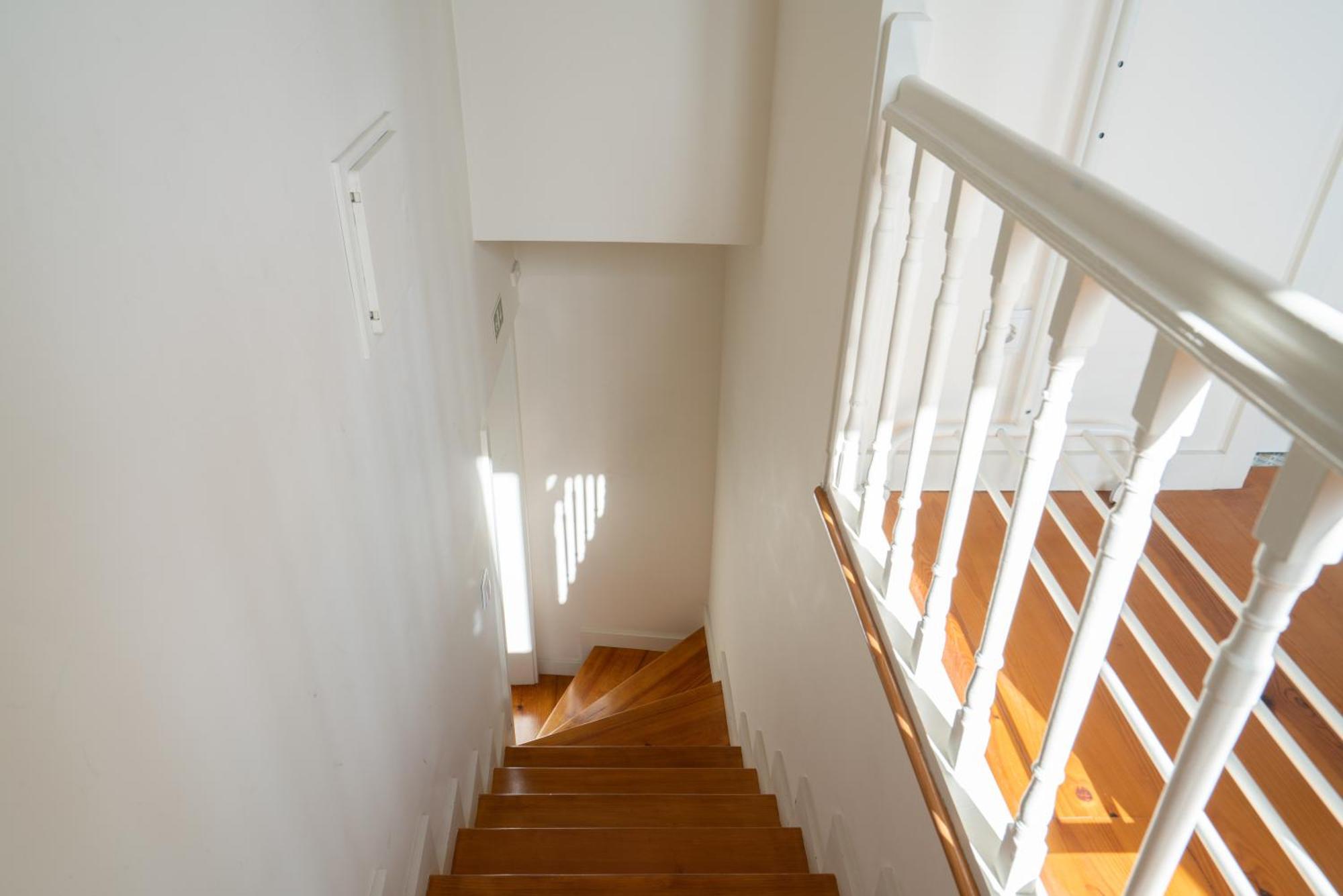 Host Wise - Sweet Bright Flats - City Center Porto Room photo