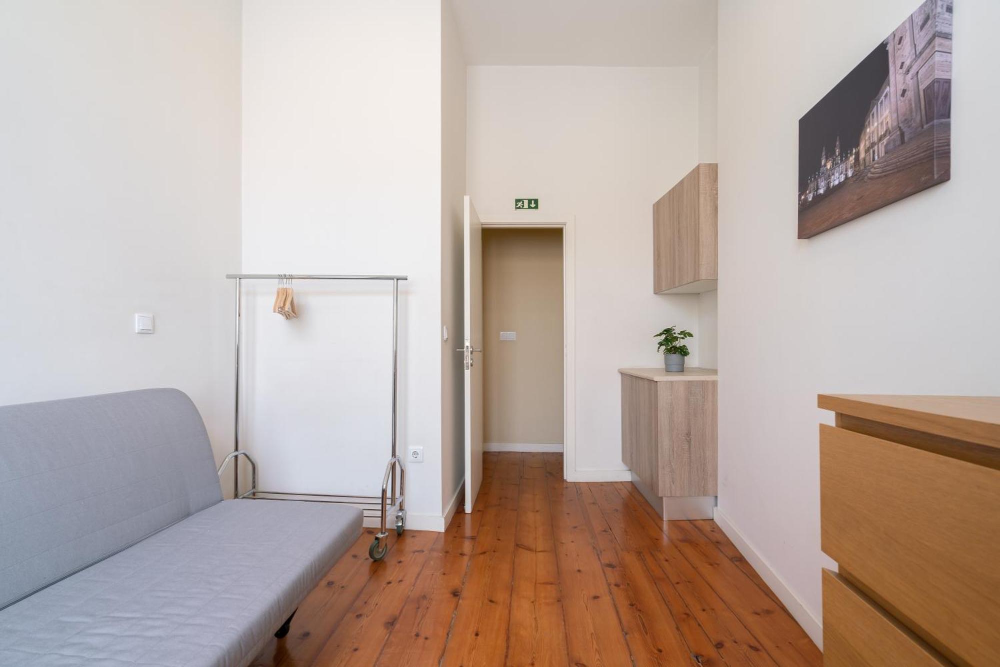 Host Wise - Sweet Bright Flats - City Center Porto Room photo