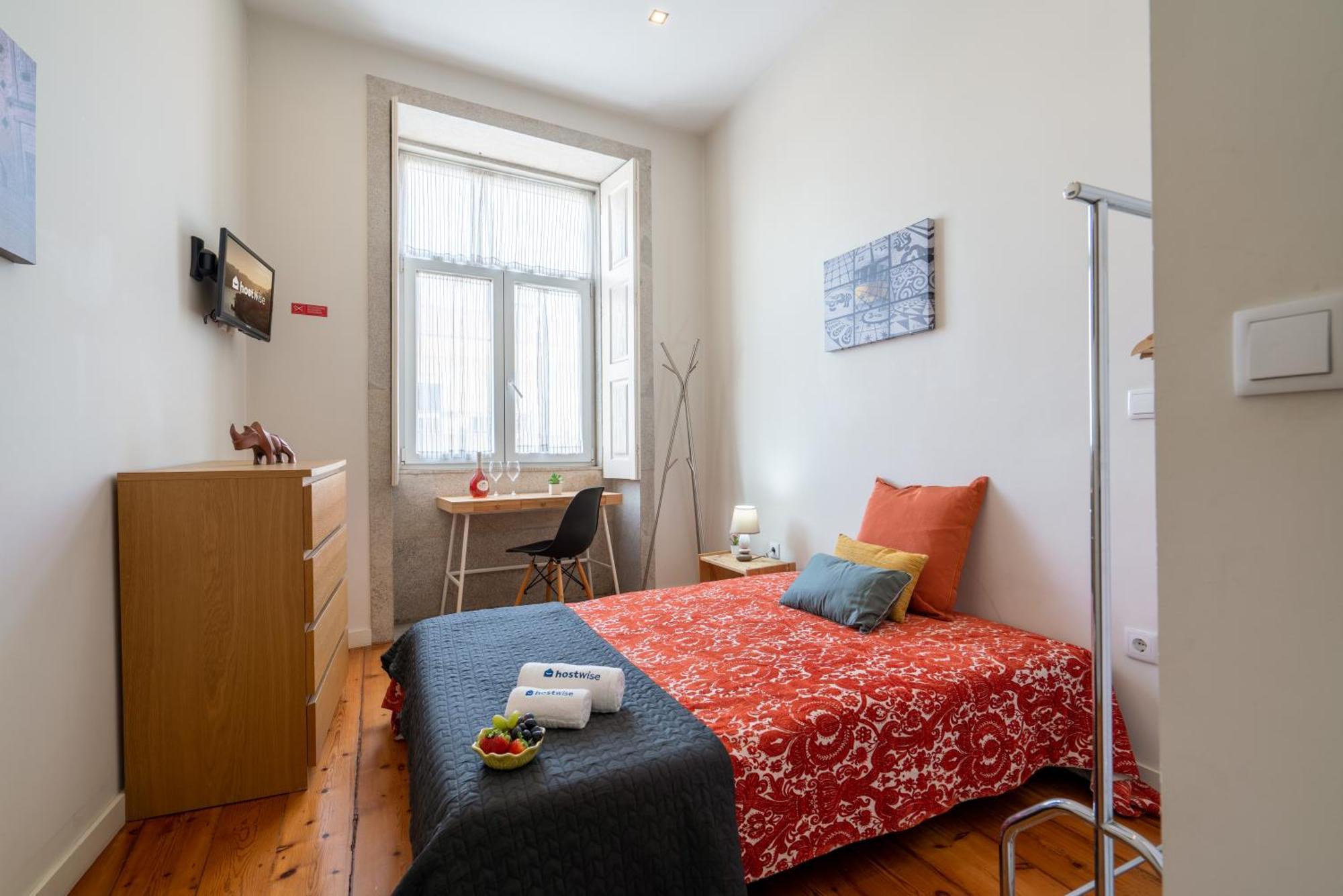 Host Wise - Sweet Bright Flats - City Center Porto Room photo